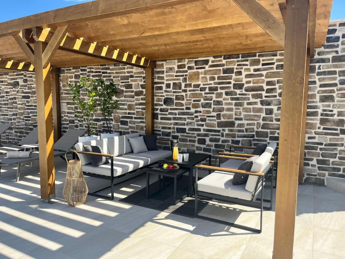 פאז'אנה Olivea Luxury Suites מראה חיצוני תמונה