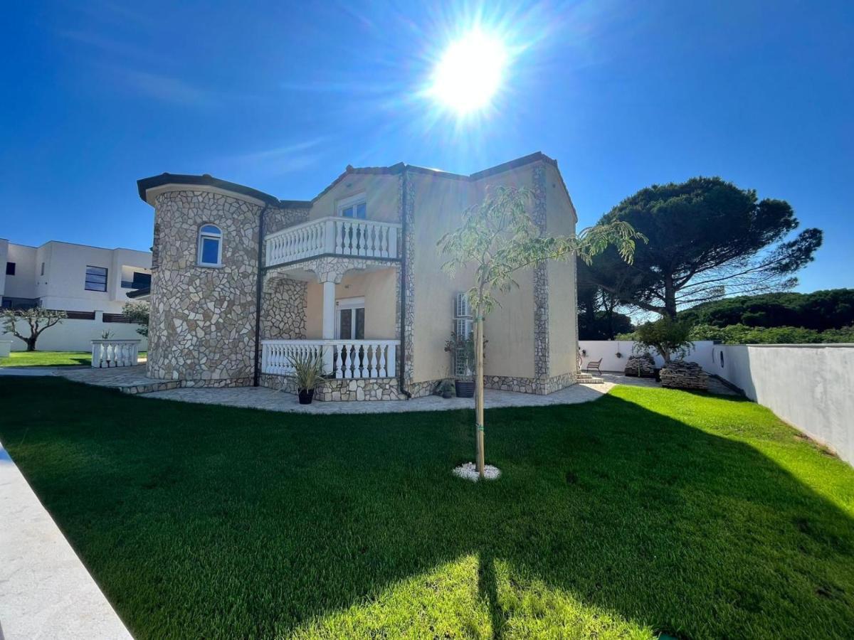 פאז'אנה Olivea Luxury Suites מראה חיצוני תמונה
